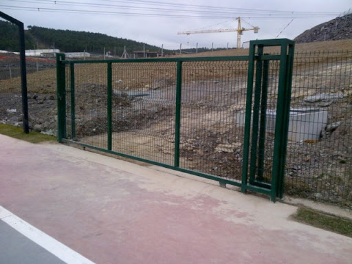 Sürgülü Raylı Panel Çit Kapısı